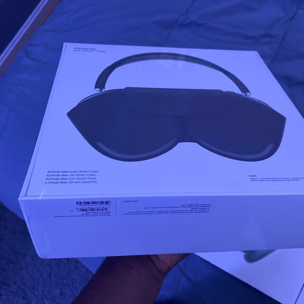 AirPod max